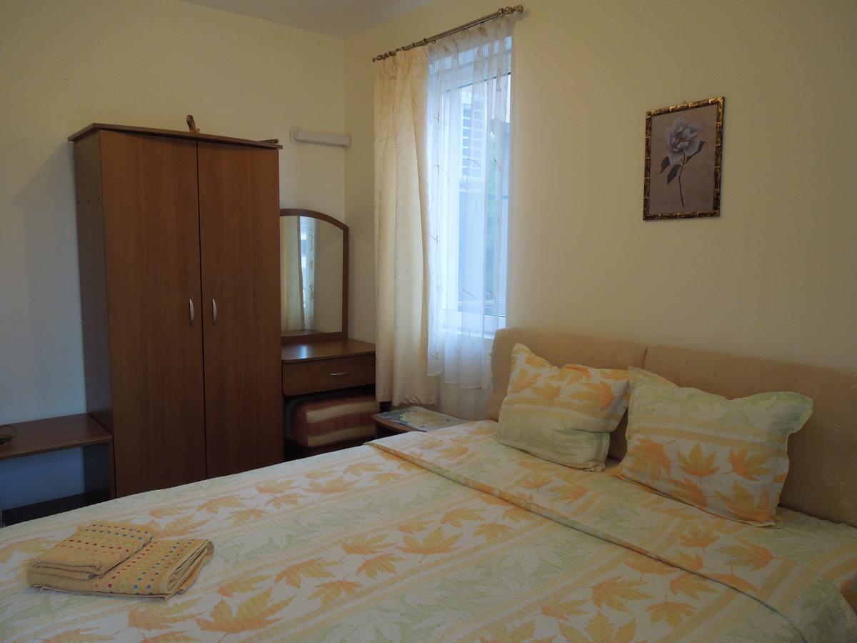 Casa Brava 2 Apartments Sveti Vlas Exterior foto